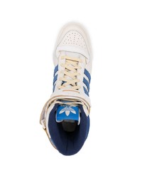 weiße und blaue hohe Sneakers aus Leder von adidas