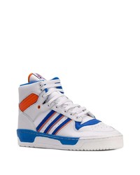 weiße und blaue hohe Sneakers aus Leder von adidas