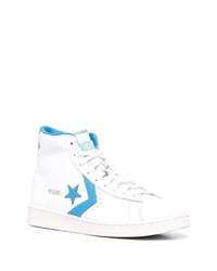 weiße und blaue hohe Sneakers aus Leder von Converse