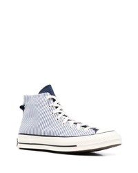 weiße und blaue hohe Sneakers aus Segeltuch von Converse