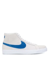 weiße und blaue hohe Sneakers aus Wildleder von Nike