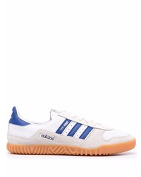 weiße und blaue Leder niedrige Sneakers von adidas