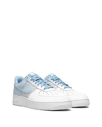 weiße und blaue Leder niedrige Sneakers von Nike