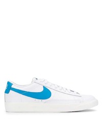 weiße und blaue Leder niedrige Sneakers von Nike