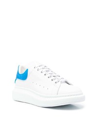 weiße und blaue Leder niedrige Sneakers von Alexander McQueen