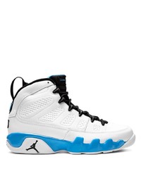 weiße und blaue Leder Sportschuhe von Jordan