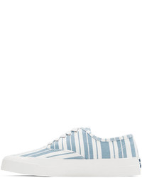 weiße und blaue Segeltuch niedrige Sneakers von MAISON KITSUNÉ