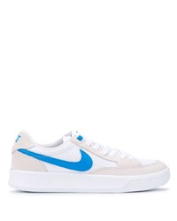 weiße und blaue Segeltuch niedrige Sneakers von Nike