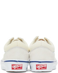 weiße und blaue Segeltuch niedrige Sneakers von Vans