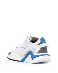 weiße und blaue Sportschuhe von Philippe Model Paris