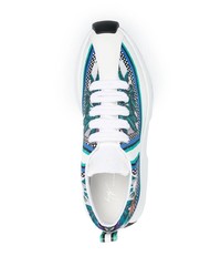 weiße und blaue Sportschuhe von Giuseppe Zanotti