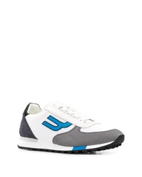 weiße und blaue Sportschuhe von Bally