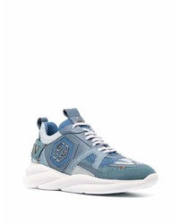 weiße und blaue Sportschuhe von Philipp Plein