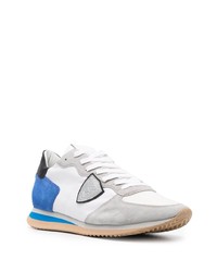 weiße und blaue Sportschuhe von Philippe Model Paris