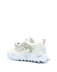 weiße und blaue Sportschuhe von Off-White