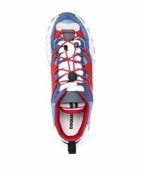 weiße und blaue Sportschuhe von DSQUARED2