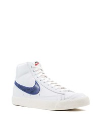 weiße und dunkelblaue hohe Sneakers aus Leder von Nike