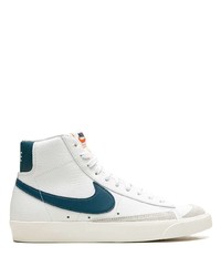 weiße und dunkelblaue hohe Sneakers aus Leder von Nike