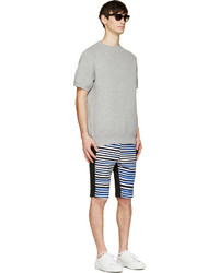 weiße und dunkelblaue horizontal gestreifte Shorts von Markus Lupfer