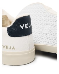 weiße und dunkelblaue Leder niedrige Sneakers von Veja