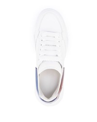 weiße und dunkelblaue Leder niedrige Sneakers von Alexander McQueen