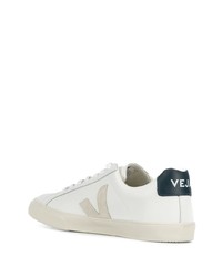 weiße und dunkelblaue Leder niedrige Sneakers von Veja