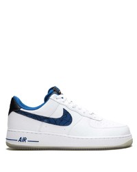 weiße und dunkelblaue Leder niedrige Sneakers von Nike