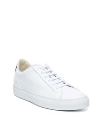 weiße und dunkelblaue Leder niedrige Sneakers von Common Projects