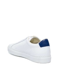 weiße und dunkelblaue Leder niedrige Sneakers von Common Projects