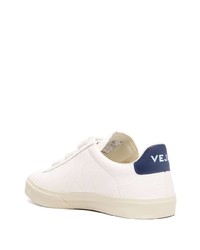 weiße und dunkelblaue Leder niedrige Sneakers von Veja