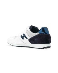 weiße und dunkelblaue niedrige Sneakers von Hogan