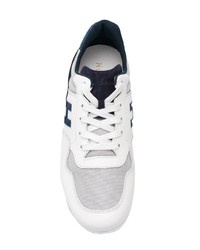 weiße und dunkelblaue niedrige Sneakers von Hogan