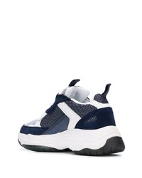 weiße und dunkelblaue Sportschuhe von Calvin Klein Jeans