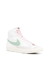 weiße und grüne hohe Sneakers aus Leder von Nike