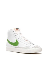 weiße und grüne hohe Sneakers aus Leder von Nike