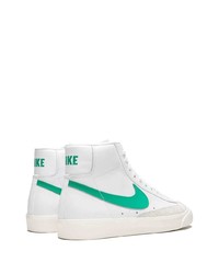 weiße und grüne hohe Sneakers aus Leder von Nike