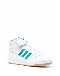 weiße und grüne hohe Sneakers aus Leder von adidas