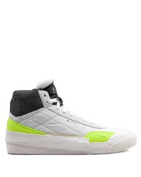 weiße und grüne hohe Sneakers aus Segeltuch von Nike