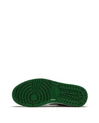 weiße und grüne Leder niedrige Sneakers von Jordan