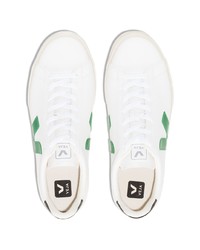 weiße und grüne Leder niedrige Sneakers von Veja