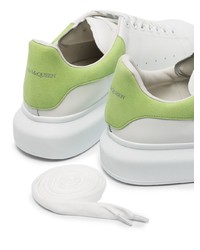 weiße und grüne Leder niedrige Sneakers von Alexander McQueen