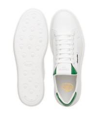 weiße und grüne Leder niedrige Sneakers von Church's