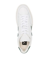 weiße und grüne Leder niedrige Sneakers von Veja