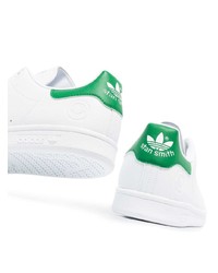 weiße und grüne Leder niedrige Sneakers von adidas