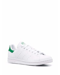 weiße und grüne Leder niedrige Sneakers von adidas