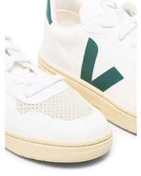 weiße und grüne Leder niedrige Sneakers von Veja