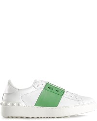weiße und grüne niedrige Sneakers von Valentino Garavani