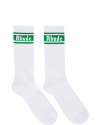 weiße und grüne Socken