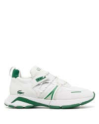 weiße und grüne Sportschuhe von Lacoste