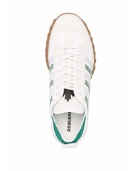 weiße und grüne Sportschuhe von DSQUARED2